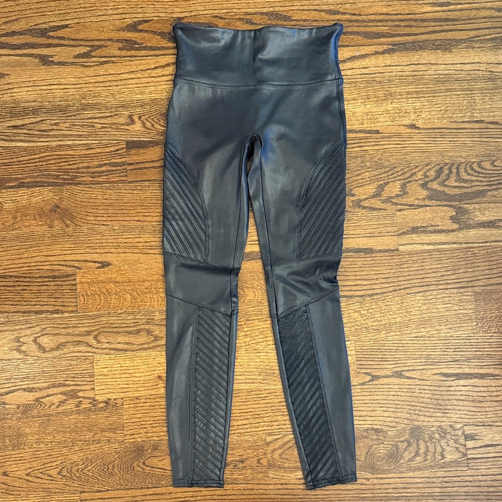 SPANX Black Moto Seamless Leggings